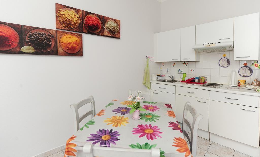 La Romantica Dante Five Stars Holiday House Ница Екстериор снимка